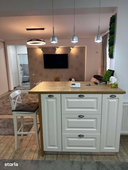 Apartament cu 2 camere semidecomandat în Micro 16