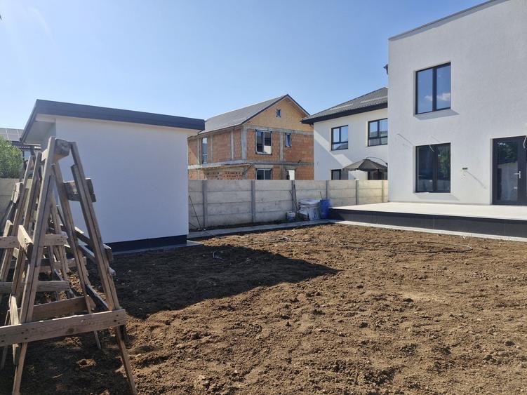Apartament cu 2 camere decomandat în Tunari