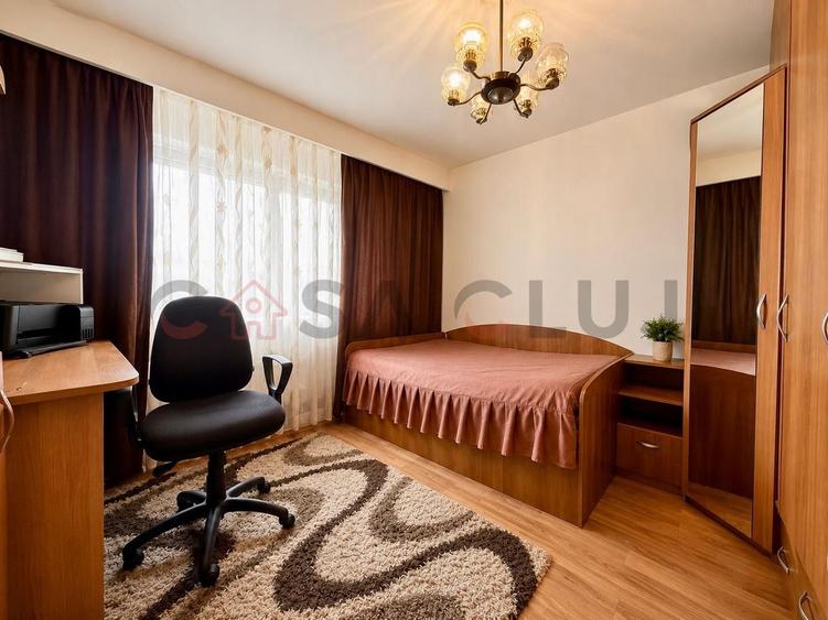 2 camere decomandate, etaj intermediar, Între Lacuri - 2