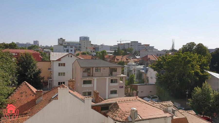 Apartament cu 4 camere semidecomandat, mobilat în Dorobanți
