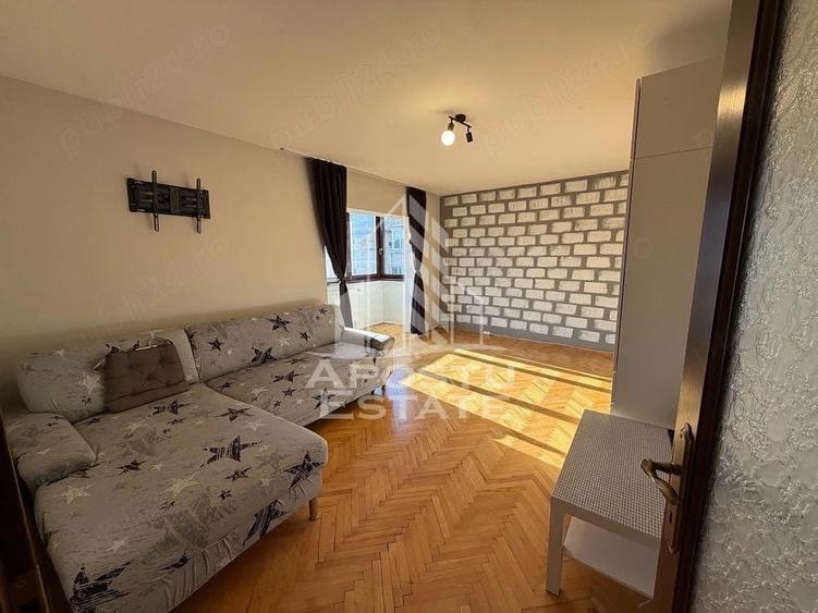 Apartament cu 2 camere decomandat, mobilat în Bucovina