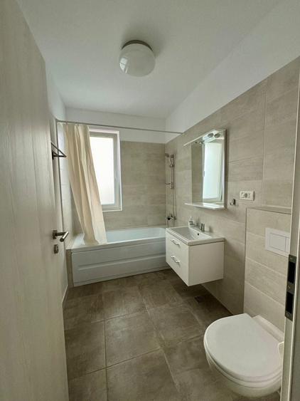 Apartament cu 2 camere semidecomandat în Giroc
