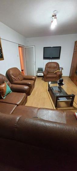 Apartament cu 2 camere decomandat, mobilat în Plantelor