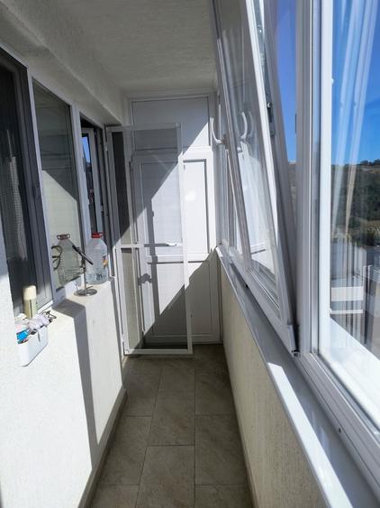 Apartament cu 3 camere decomandat, mobilat în Popas Păcurari