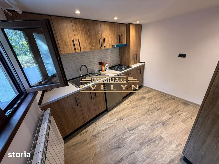 Casă cu 3 camere decomandat cu Teren 496 Mp în Central