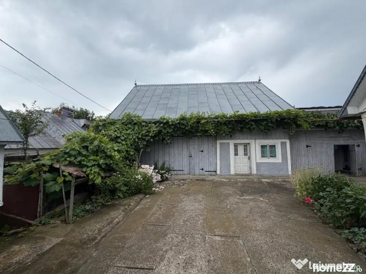 Casă cu 2 camere cu Teren 2100 Mp în Bălcăuți