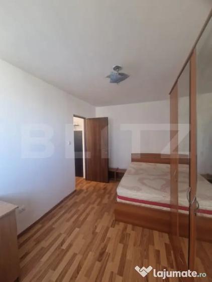 Apartament cu 2 camere semidecomandat în Girocului