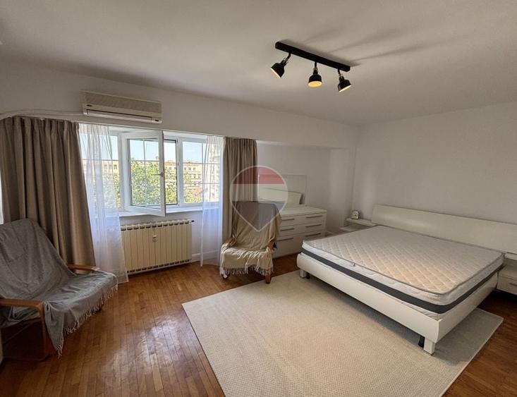 Garsonieră 45 mp, Bd. Unirii renovata, mobilată modern, gata de mutare - 1