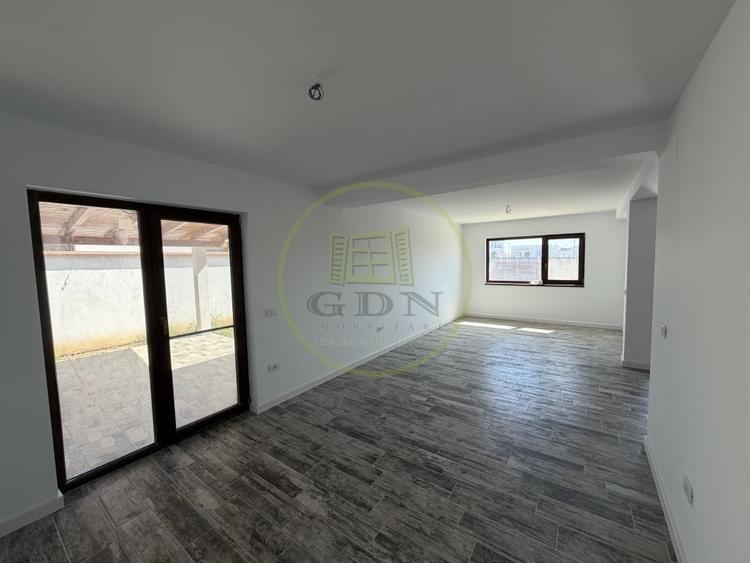 Casă individuală cu 5 camere cu Teren 246 Mp în Preajba