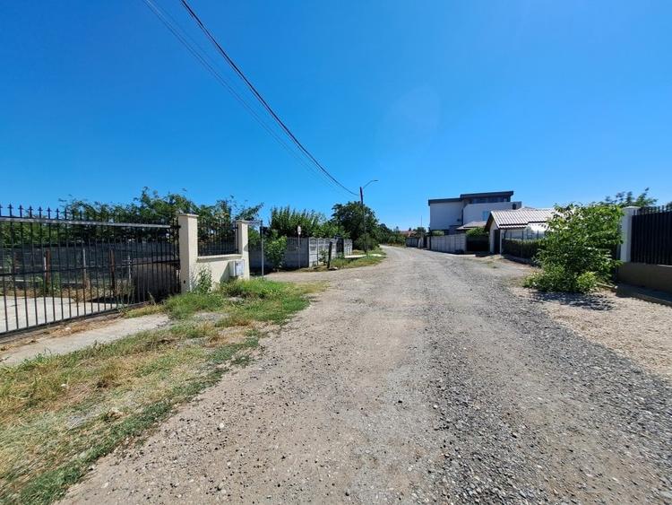 Teren Construcții intravilan de 967 mp, în Dimieni