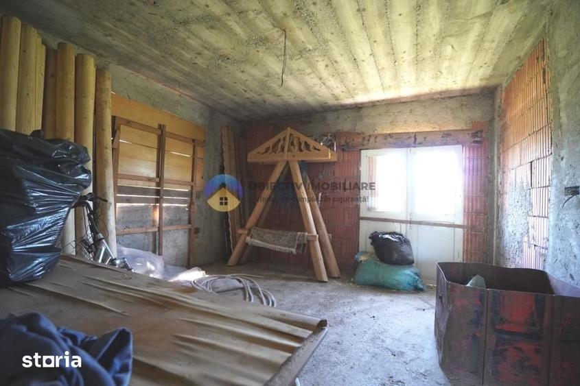 Casă cu 3 camere cu Teren 600 Mp în Dumbrava