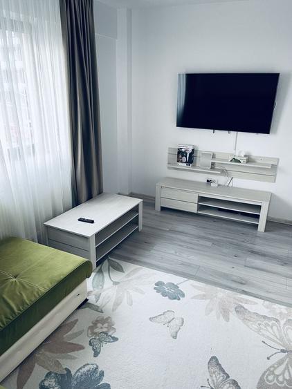 Apartament cu 2 camere decomandat în Valea Adâncă