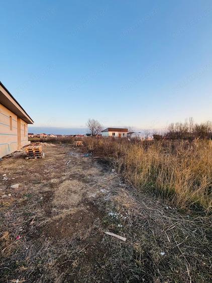 Teren de 671 mp, în Central