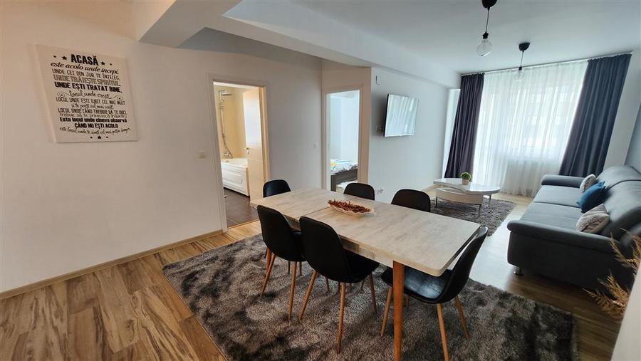 Apartament cu 3 camere decomandat, mobilat în George Enescu