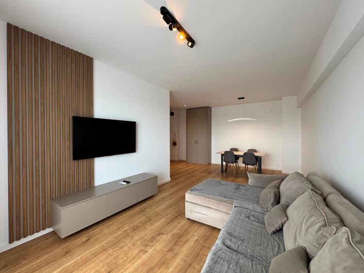 Apartament cu 2 camere decomandat în Sisești