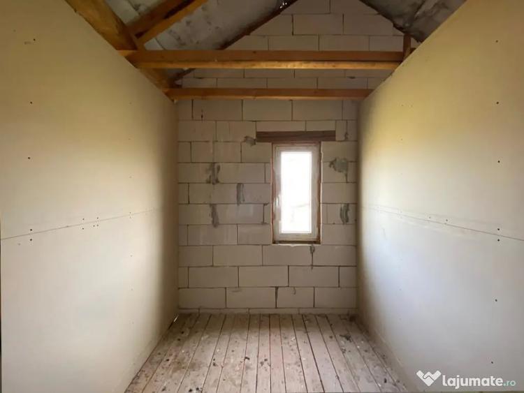 Casă cu 3 camere cu Teren 435 Mp în Remetea Chioarului
