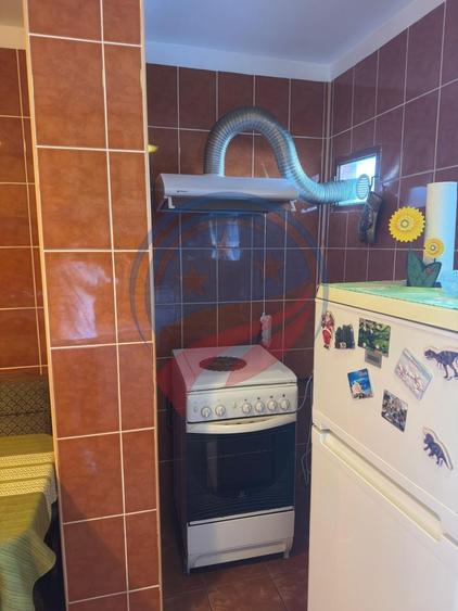 Apartament cu 2 camere semidecomandat în 1 Mai