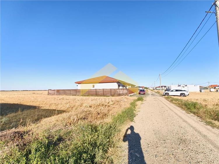 Teren Construcții intravilan de 500 mp, în Mândruloc