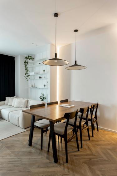 Apartament cu 2 camere decomandat în Pajura
