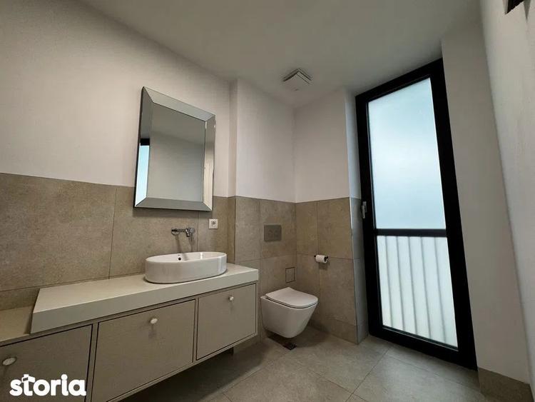 Apartament cu 3 camere decomandat, mobilat în Titan