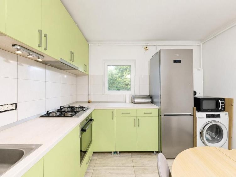Apartament cu 2 camere semidecomandat, mobilat în Bogdăneștilor