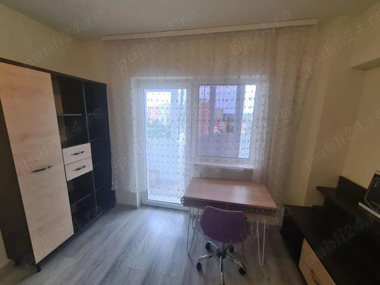 Apartament cu 4 camere decomandat în Aurel Vlaicu
