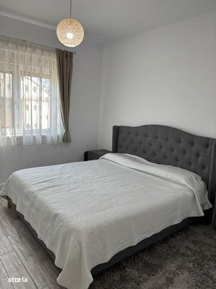 Casă cu 4 camere în Sânmihaiu Român