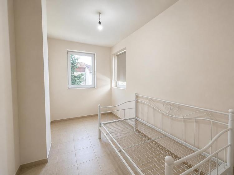 Casă cu 6 camere cu Canalizare în Bucureștii Noi