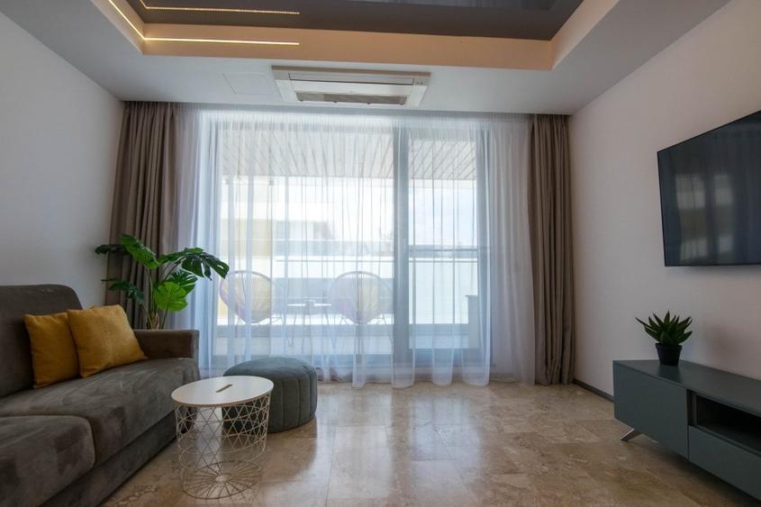 Apartament cu 2 camere decomandat, mobilat în Central