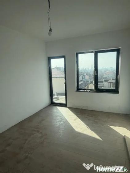 Casă cu 4 camere cu Teren 300 Mp în Central