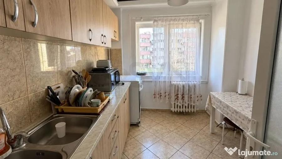 Apartament cu 2 camere semidecomandat, mobilat în Moșilor