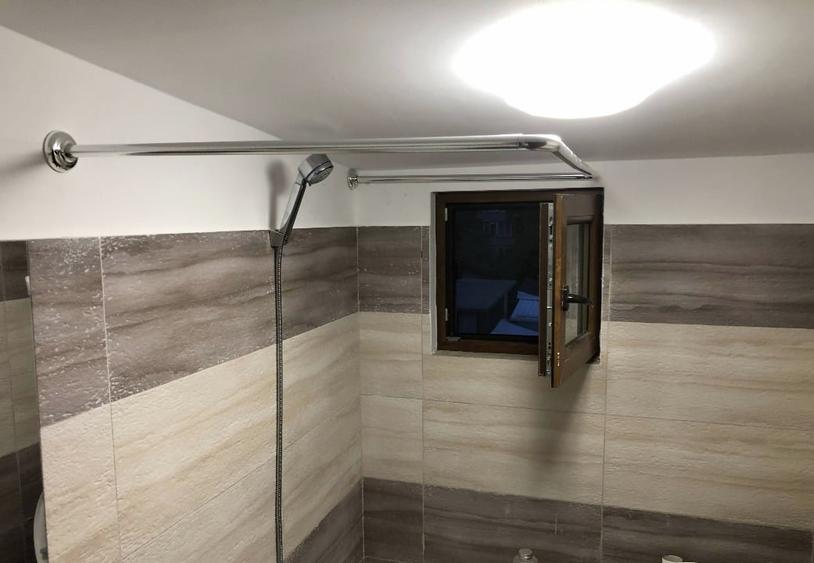 Apartament cu 4 camere decomandat, mobilat în 1 Mai
