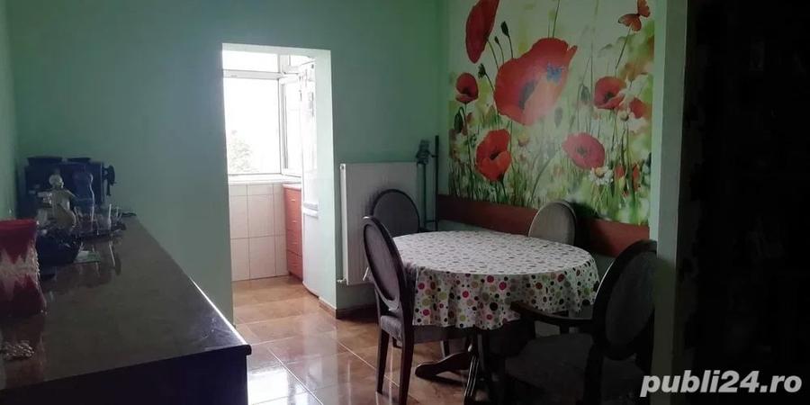 Apartament cu 2 camere decomandat în Girocului