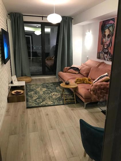 Apartament cu 2 camere decomandat în Splaiul Independenței