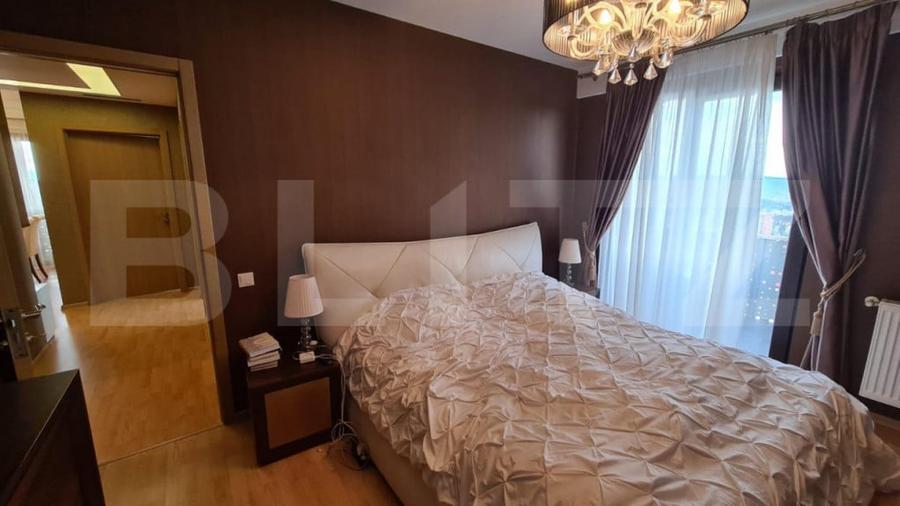 Apartament cu 3 camere semidecomandat în Calea Turzii