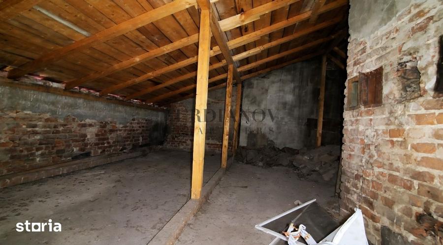 Apartament cu 5 camere în Moșilor