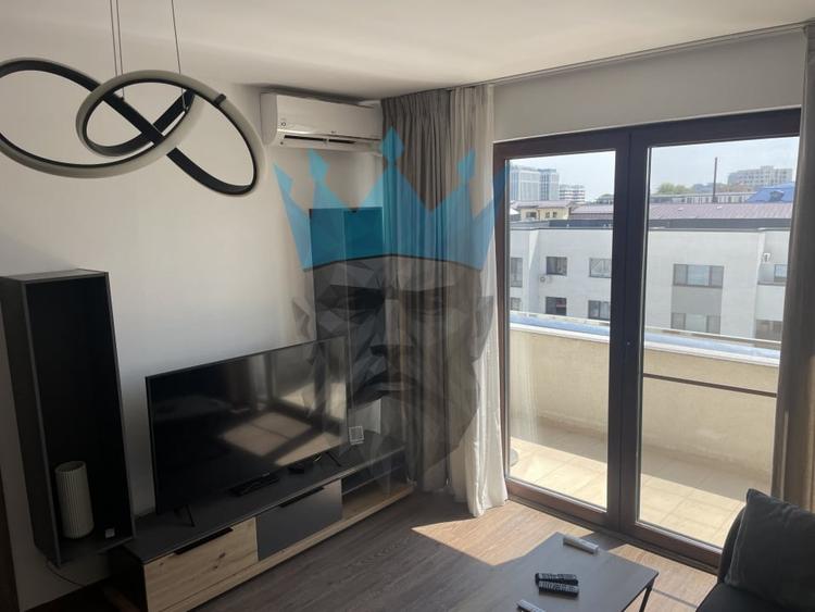 Apartament cu 3 camere decomandat, mobilat în Unirii