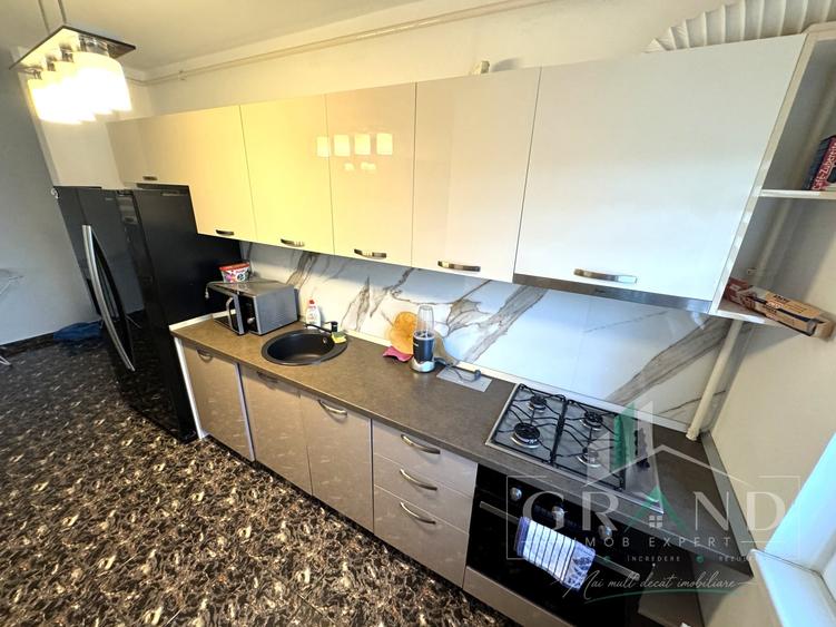 Apartament cu 2 camere semidecomandat, mobilat în Mănăștur