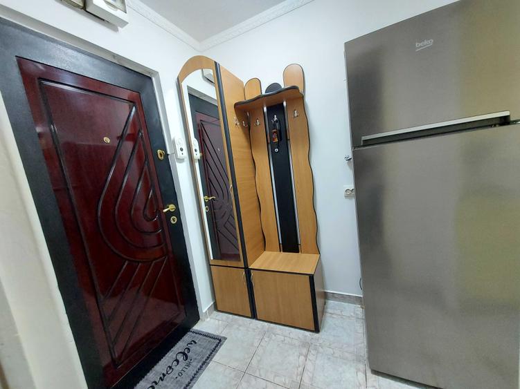 Proprietar ofer spre inchiriere ap 2 camere sector 4 cu loc de parcare - 1