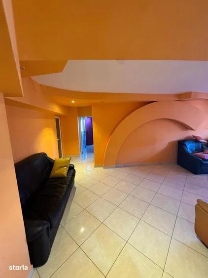 Apartament cu 4 camere semidecomandat, mobilat în Pantelimon