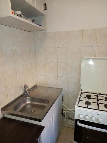 Garsonieră decomandată în Central