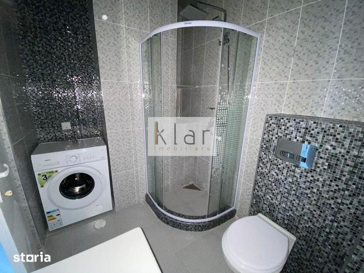 Apartament cu 3 camere semidecomandat, mobilat în Bulgaria