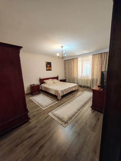 Casă individuală cu 5 camere cu Canalizare în Mihail Kogălniceanu