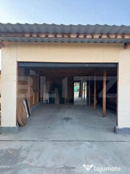 Casă cu 3 camere cu Teren 989 Mp în Central