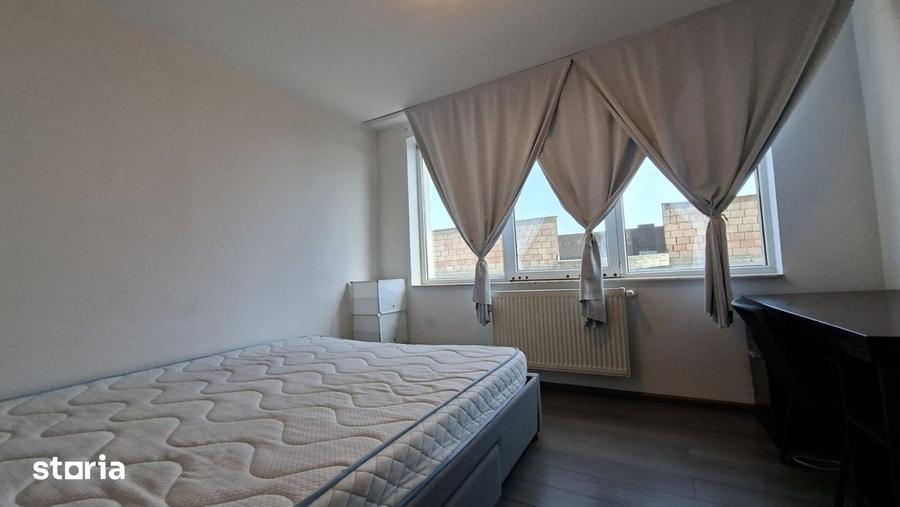 Apartament cu 3 camere decomandat, mobilat în 7 Noiembrie