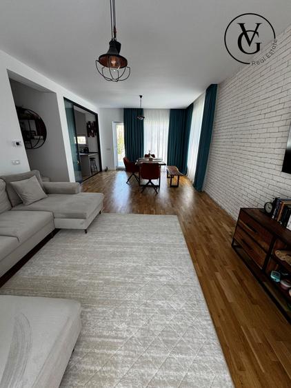 Casă individuală cu 5 camere cu Teren 400 Mp în Corbeanca
