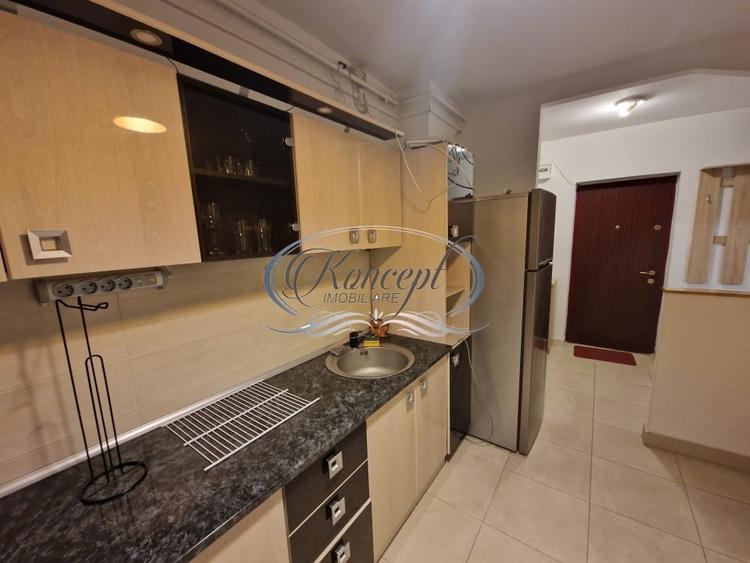Apartament cu 2 camere decomandat, mobilat în Central