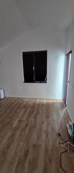 Casă individuală cu 5 camere cu Teren 386 Mp în Berceni