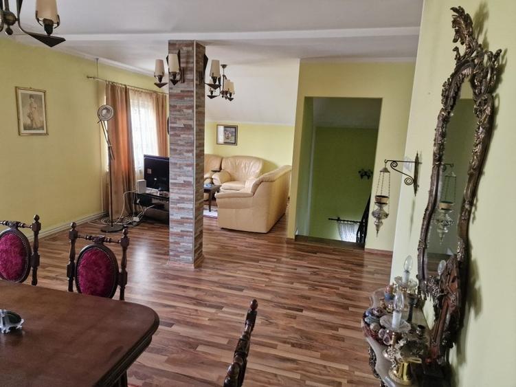 Casă individuală cu 5 camere cu Canalizare în Burdujeni