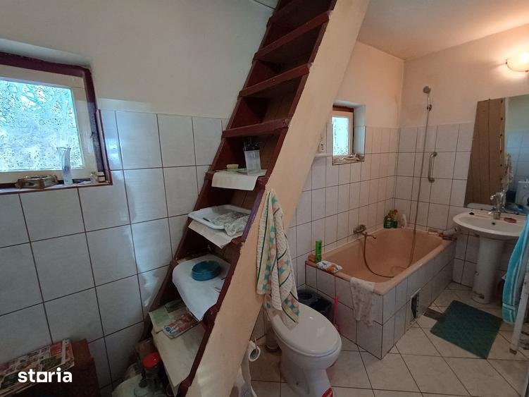 Casă cu 3 camere cu Teren 260 Mp în Central